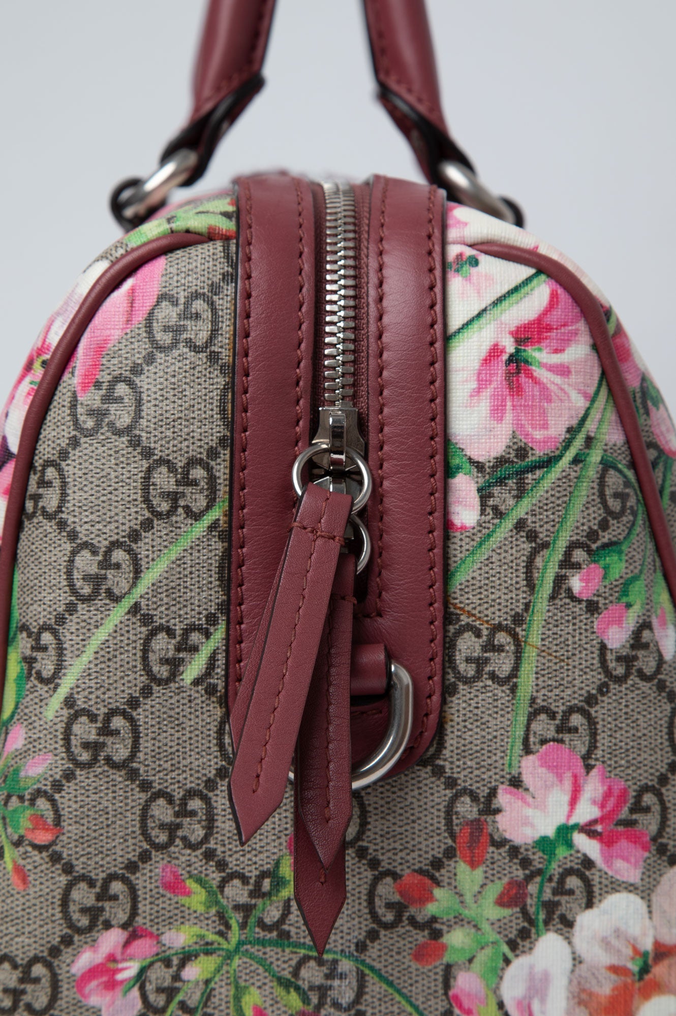 Gucci GG Supreme Blooms Medium Boston Bag