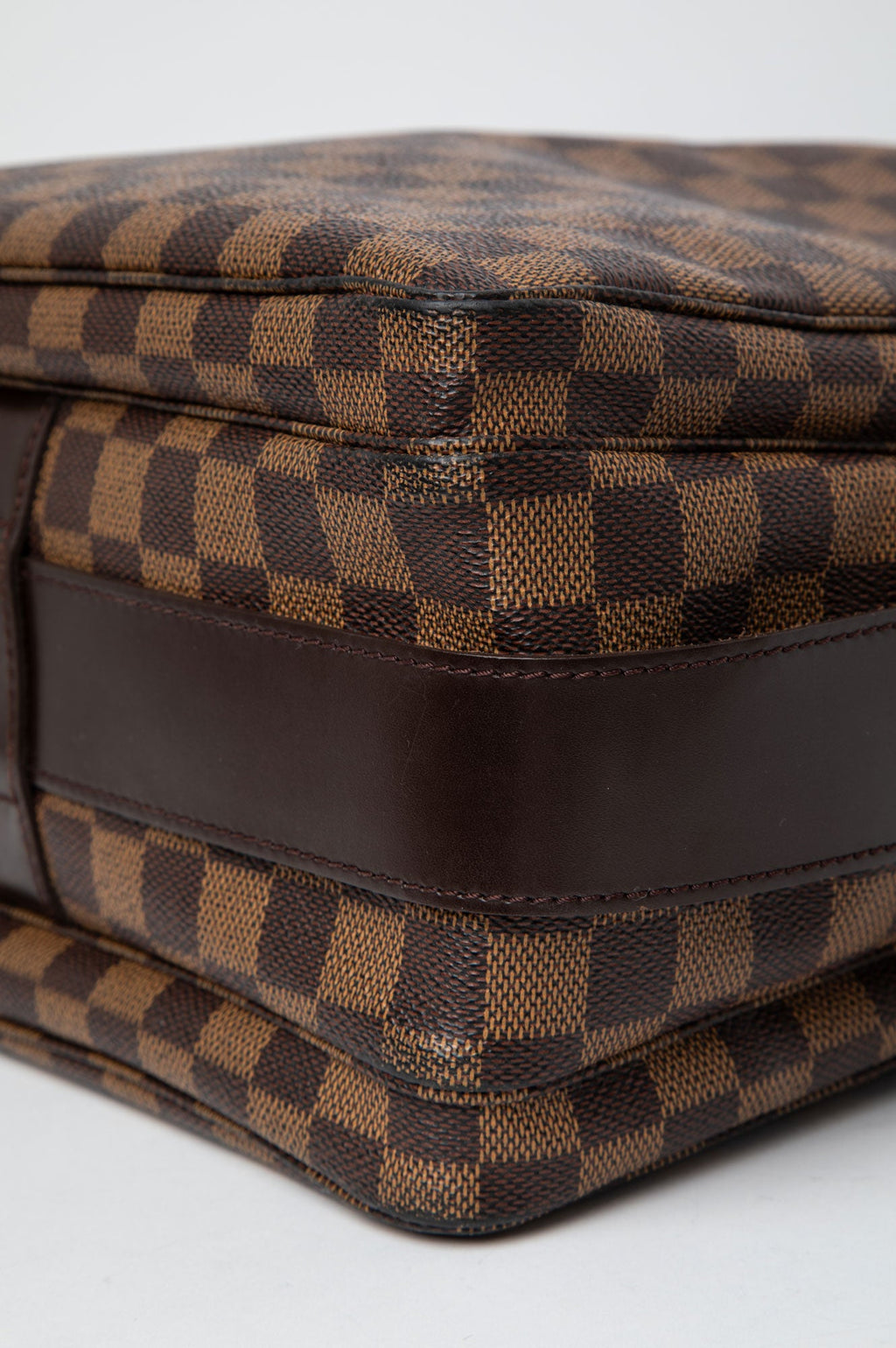 Louis Vuitton Damier Ebene Naviglio Messenger Bag
