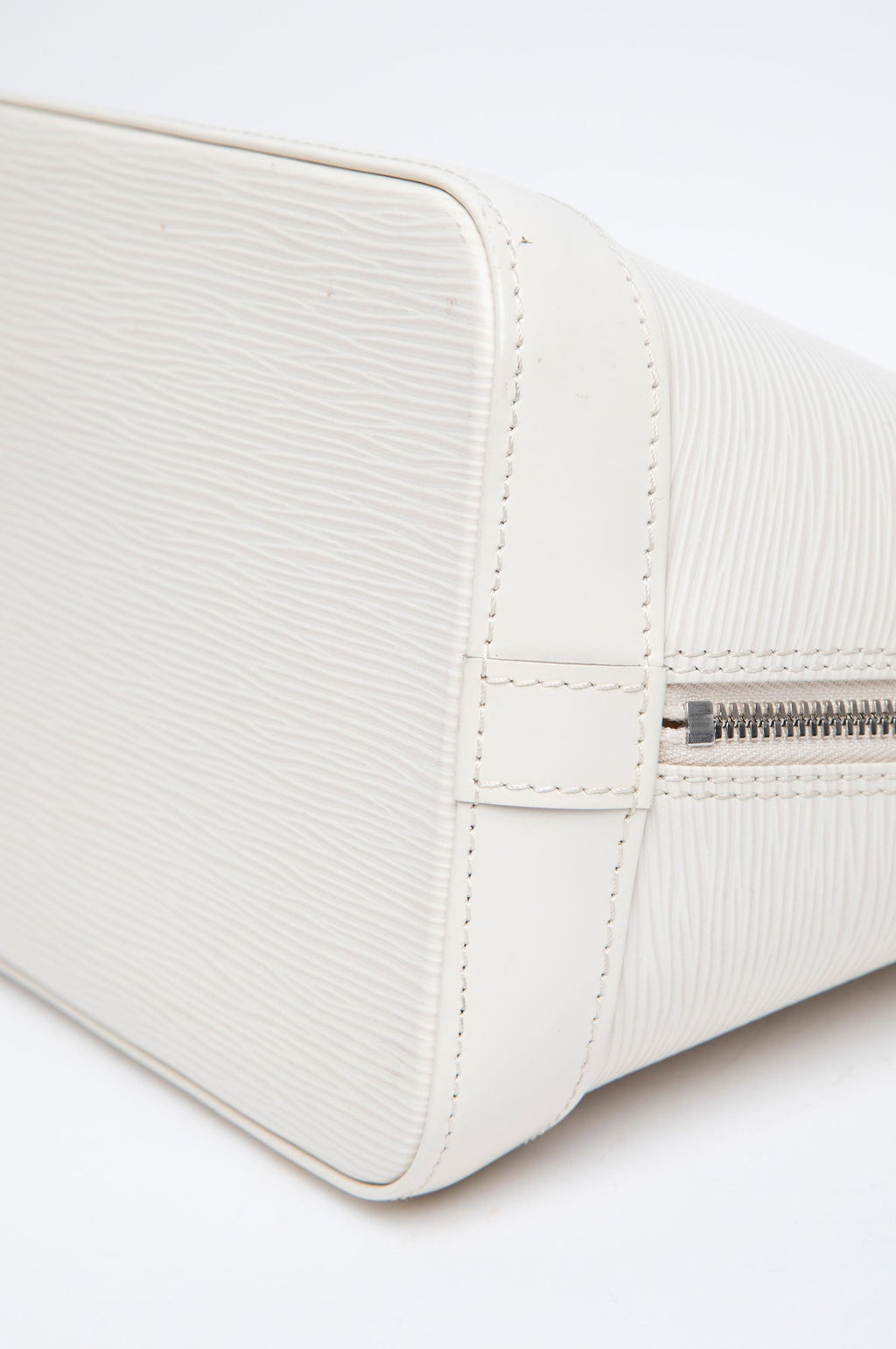 Louis Vuitton Cream Epi Alma PM