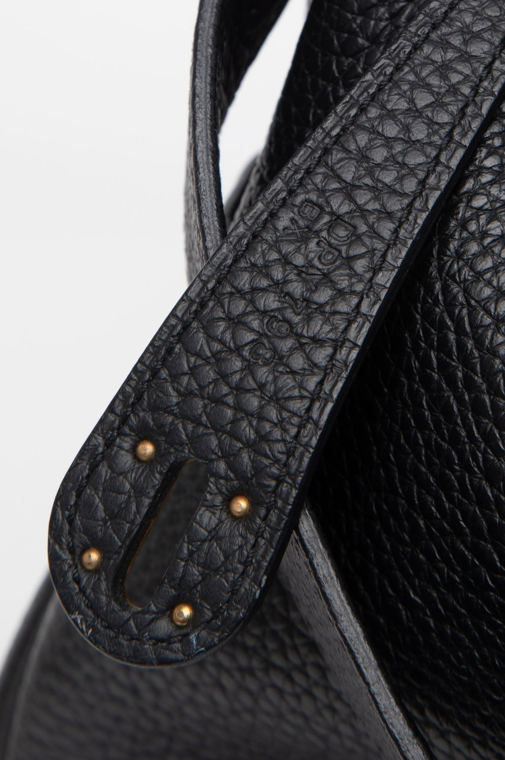 Hermes Black Lindy 26 Clemence GHW Bag