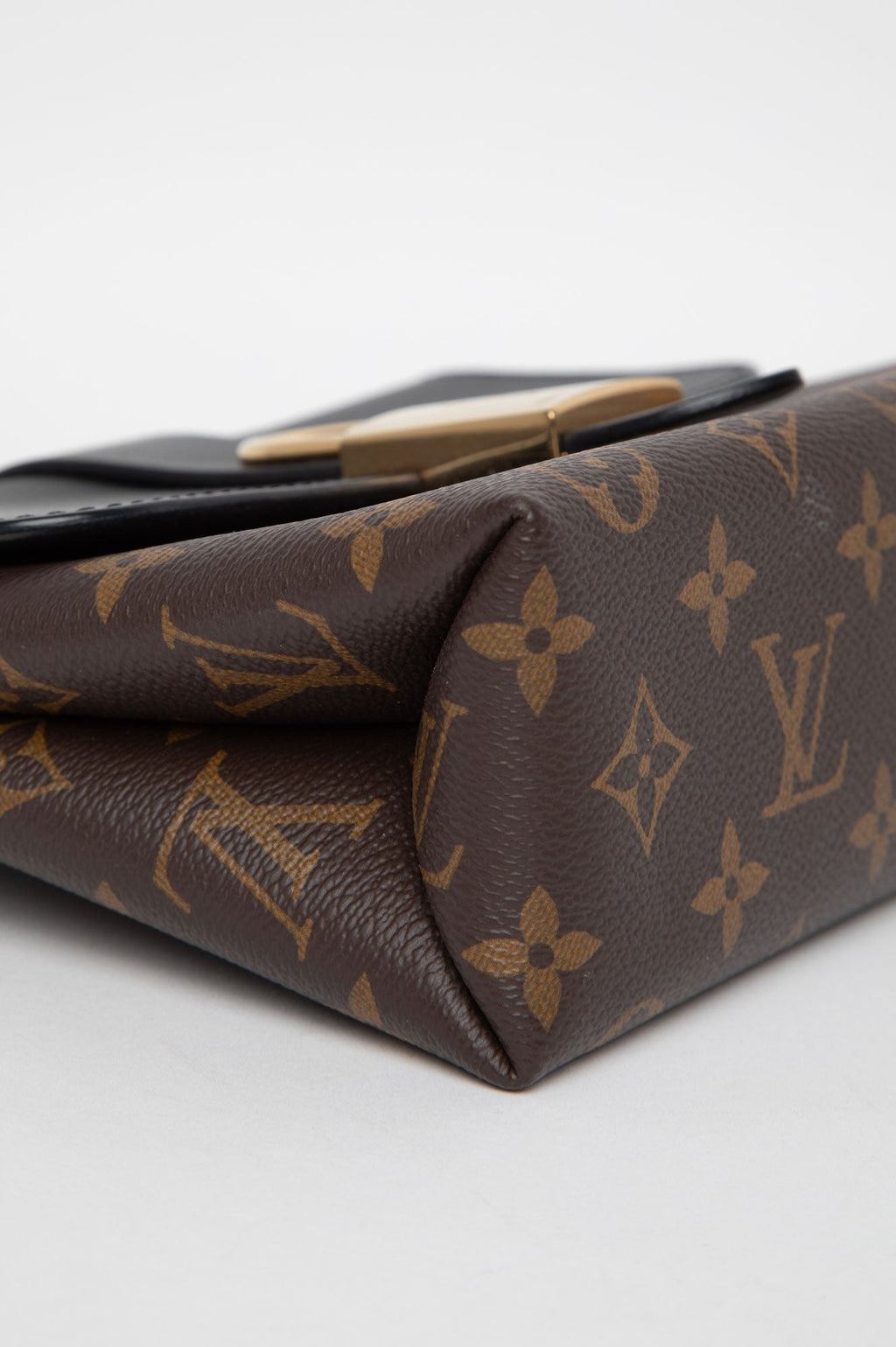 Louis Vuitton Monogram Locky BB