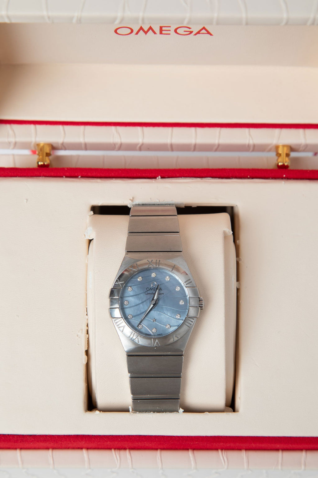 Omega Constellation Blue Mother of Pearl Dial Ladies Watch Size 27