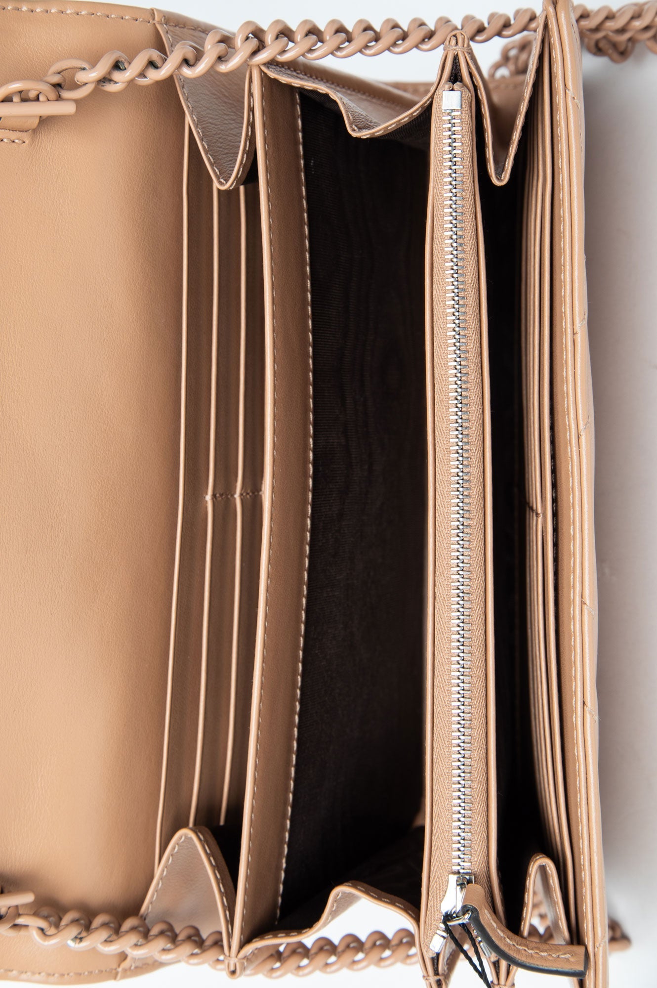 Gucci GG Marmont Nude Matelassé Leather Wallet On Chain