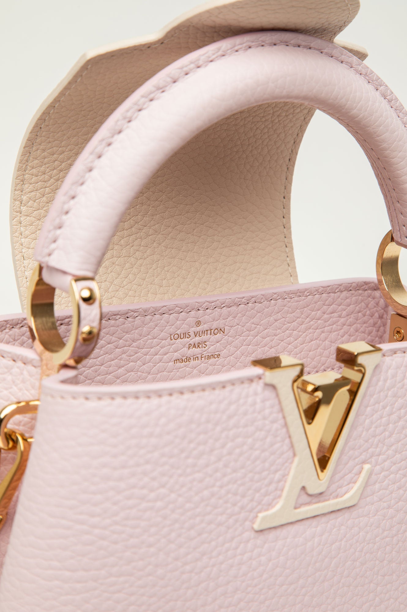 Louis Vuitton 2024 Capucines Lovelock Marshmallow Taurillon Mini