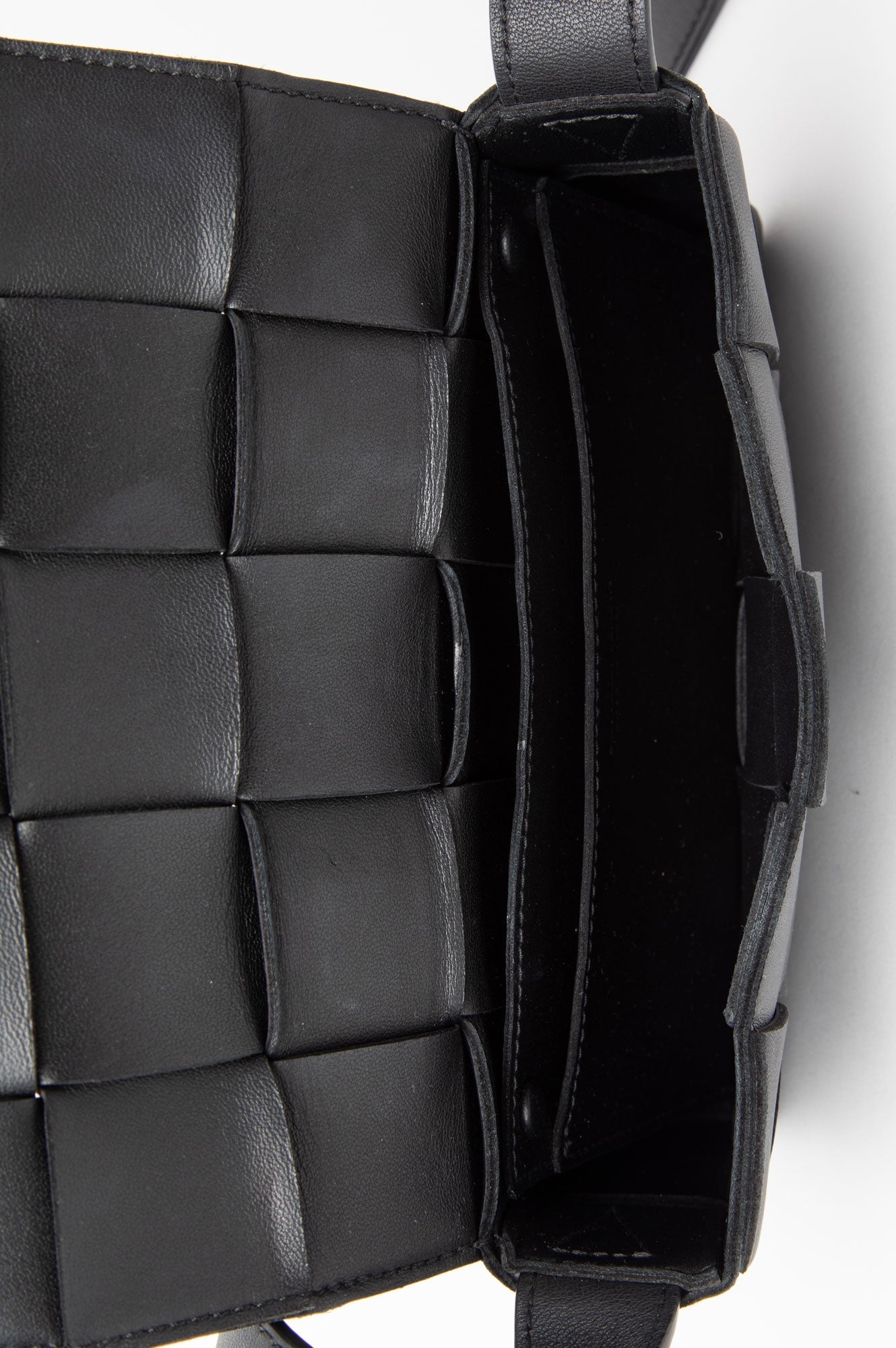 Bottega Veneta Black Inrecciato Lambskin Cassette Bag