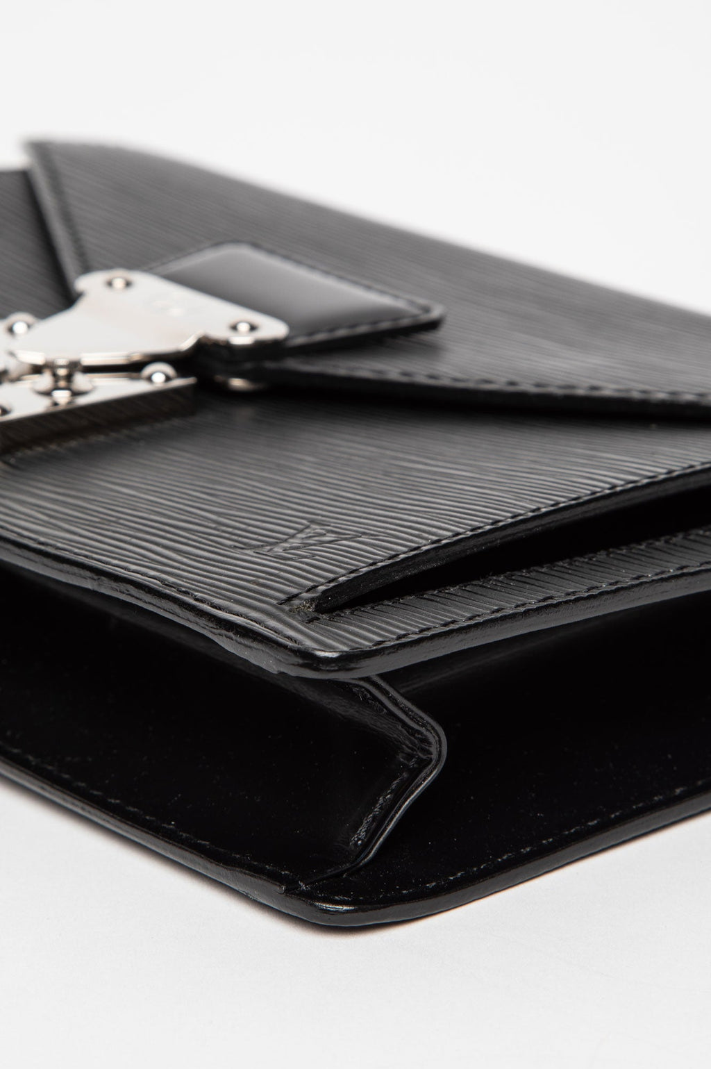 Louis Vuitton Black Epi Pochette Sellier Dragonne Clutch