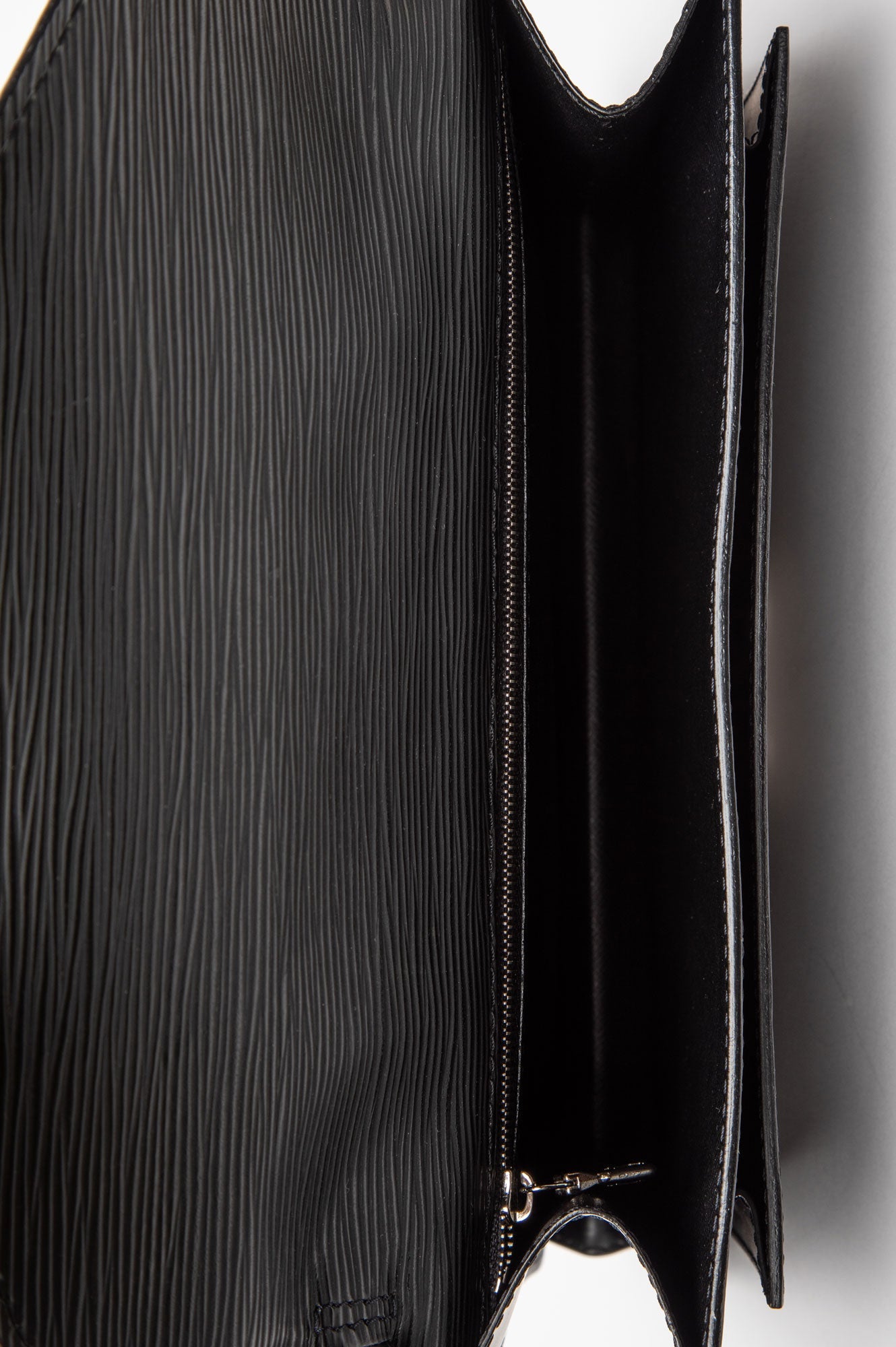 Louis Vuitton Black Epi Pochette Sellier Dragonne Clutch