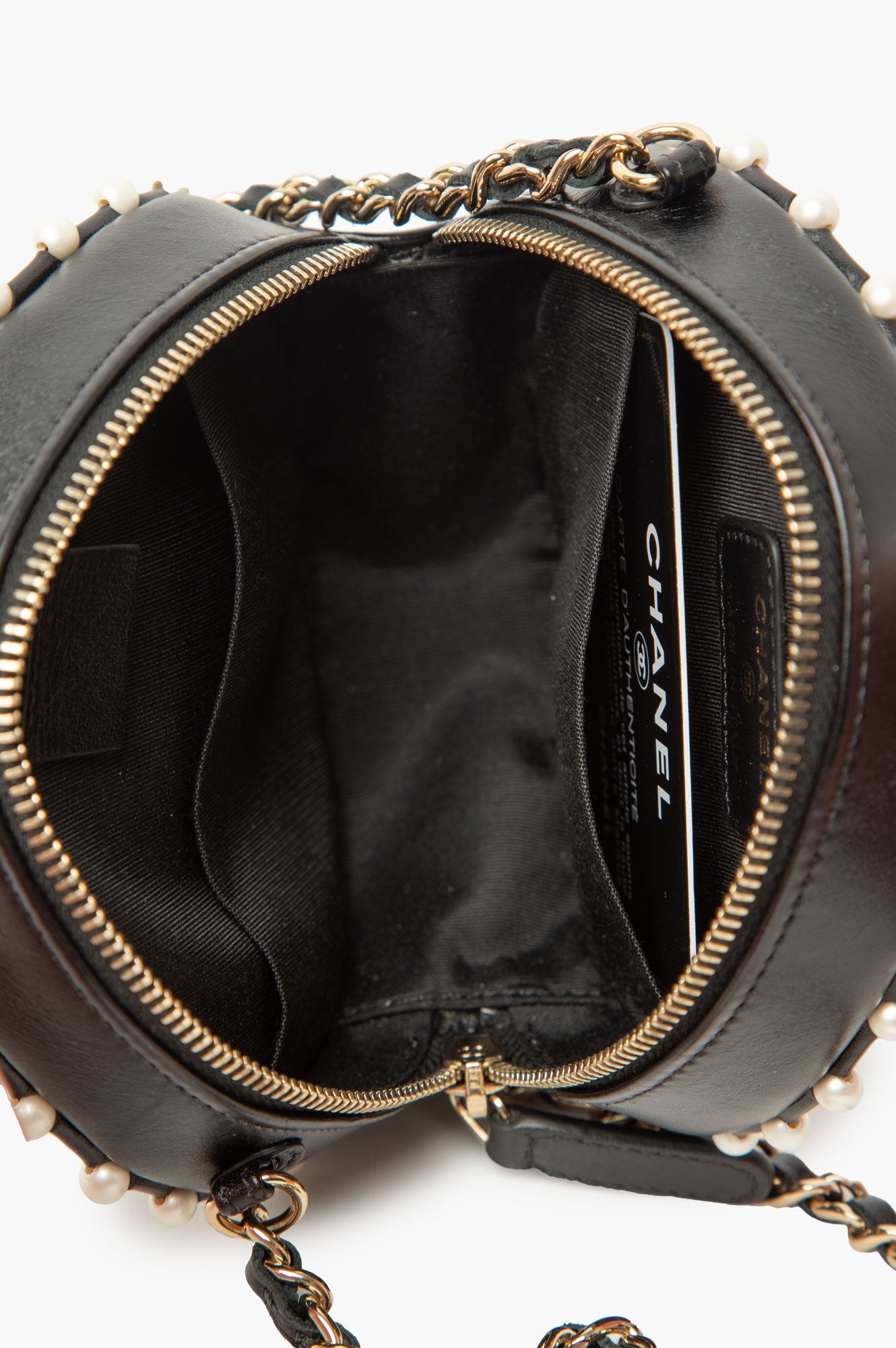 Chanel 2019 Black Lambskin Round Pearl