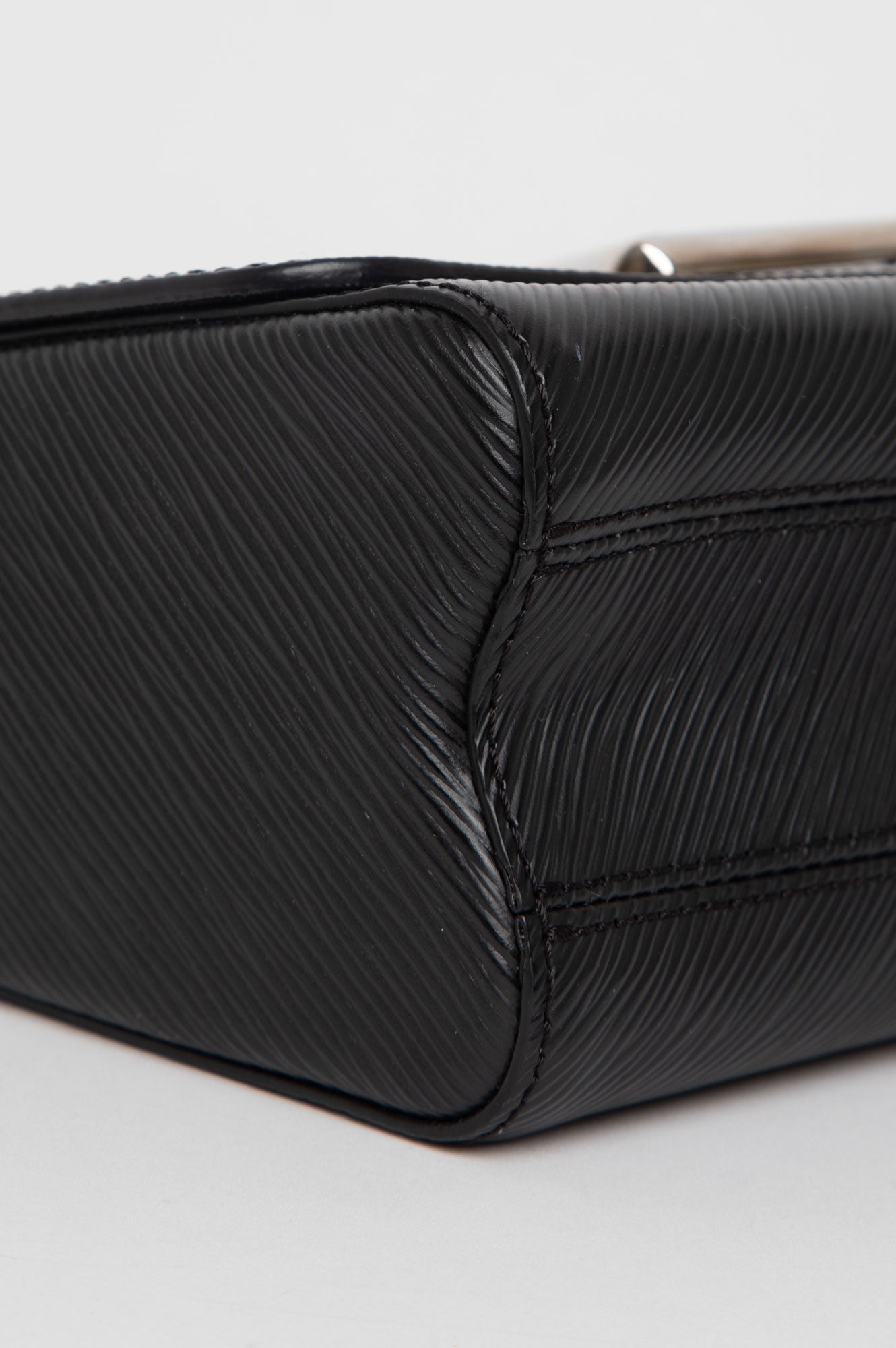 Louis Vuitton Black Epi Twist MM Bag GHW