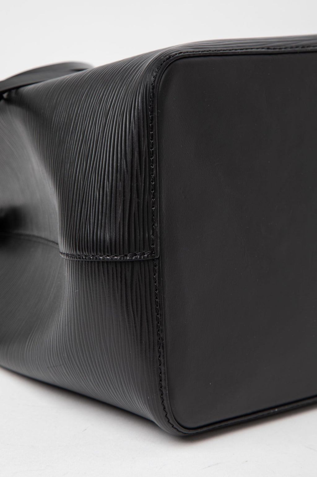 Louis Vuitton Black Epi NéoNoé MM