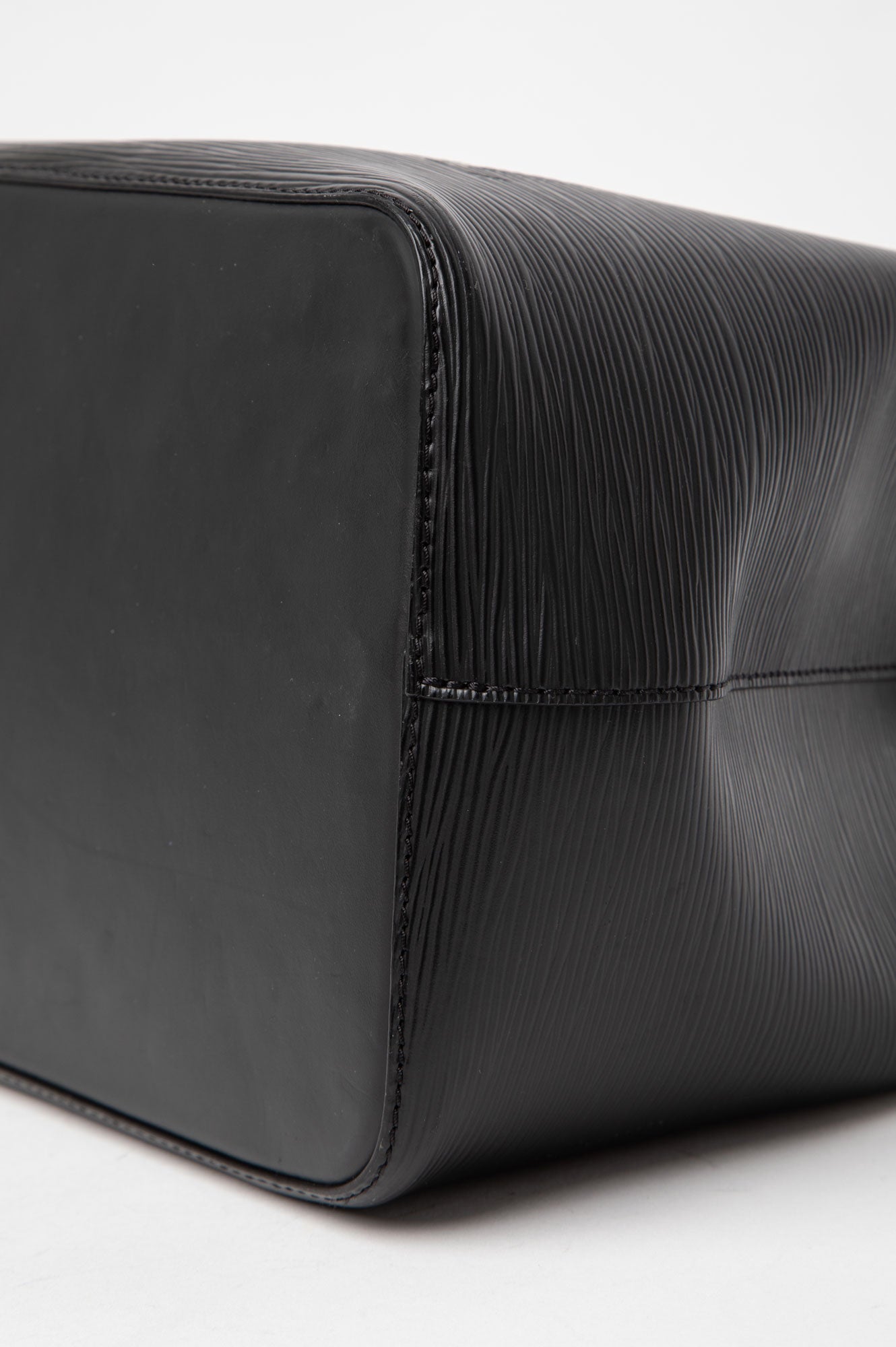 Louis Vuitton Black Epi NéoNoé MM