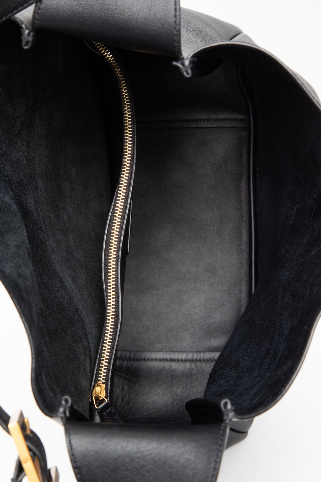 Saint Laurent Large Black Grained Leather Le 5 À 7 Supple Bag