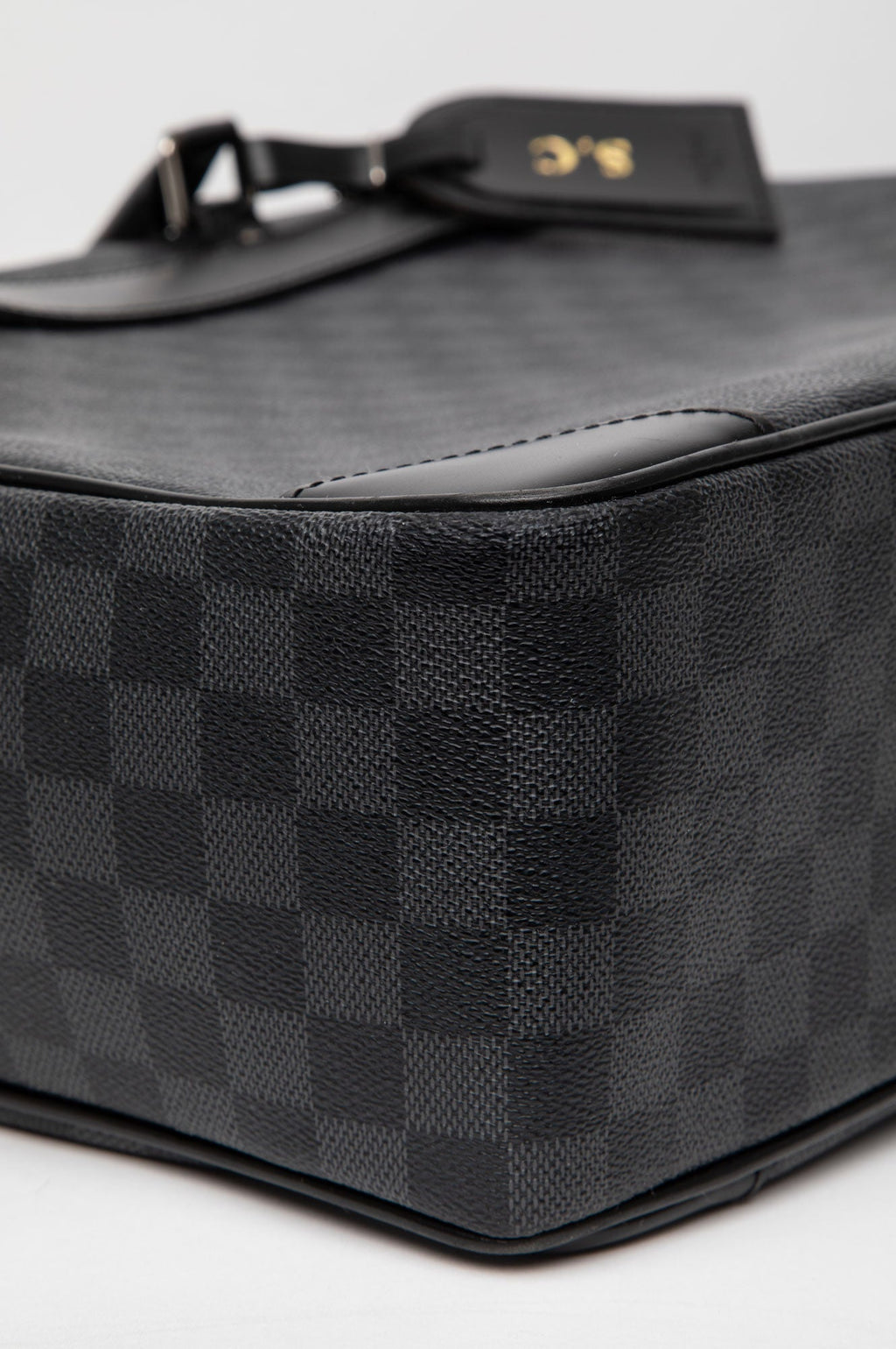Louis Vuitton Damier Graphite Porte-Documents Voyage GM