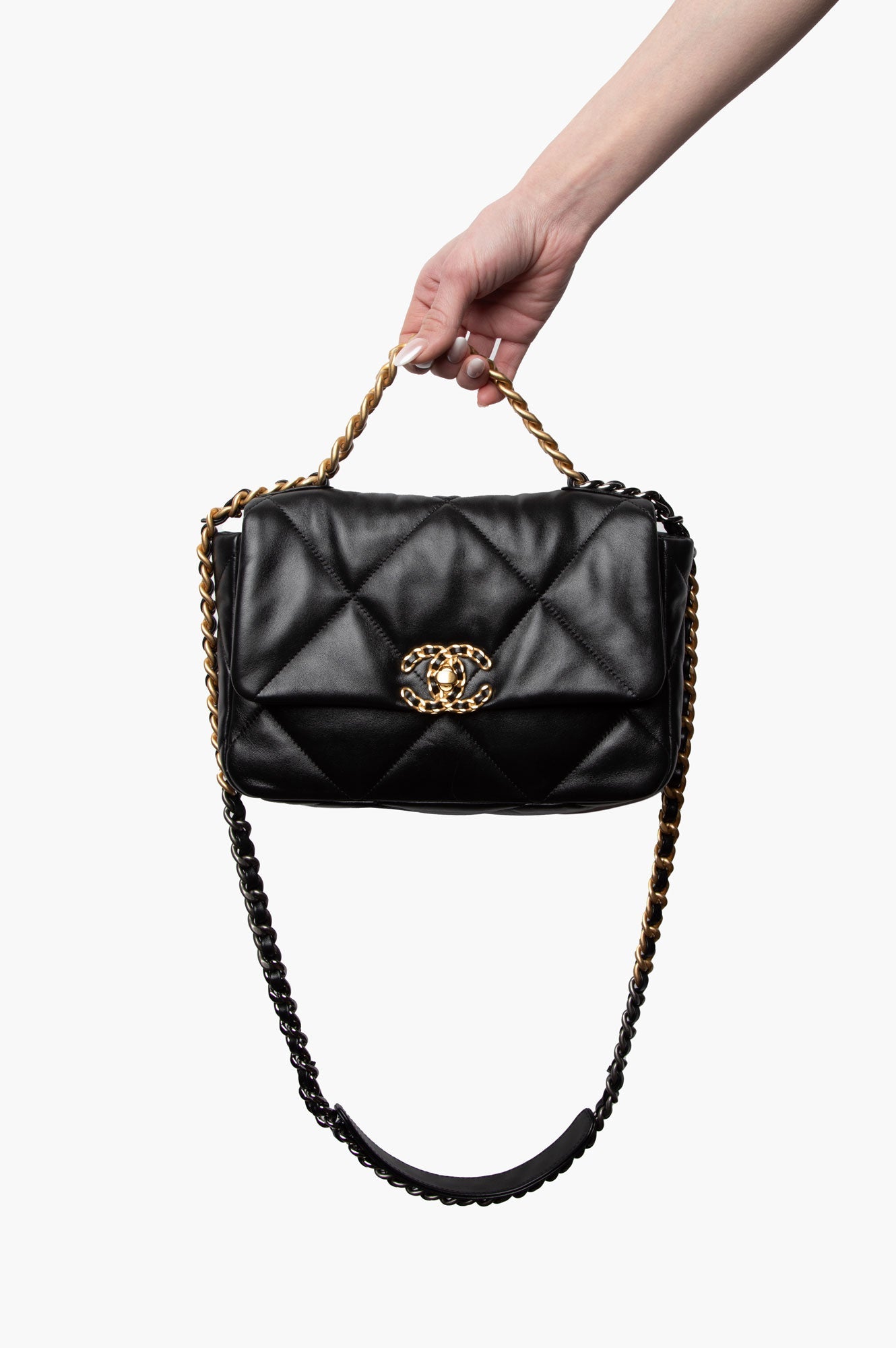 Chanel 19 Black Medium G/S Hardware