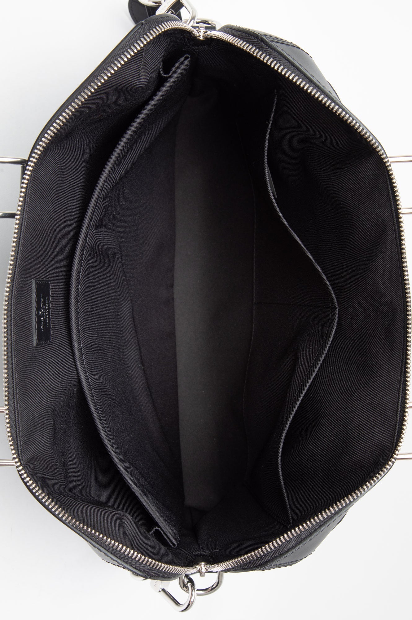 Louis Vuitton Black Epi Leather Oliver Briefcase