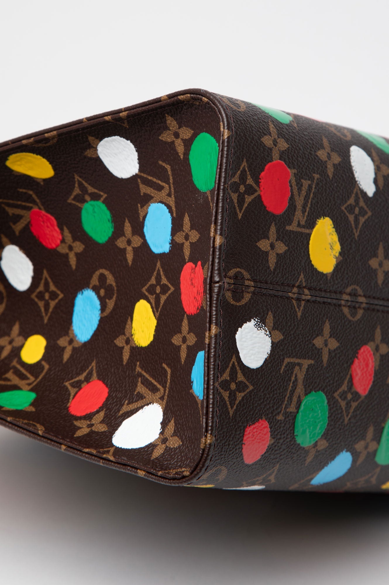 Louis Vuitton x Yayoi Kusama OTG MM Monogram 3D Dots Tote Bag