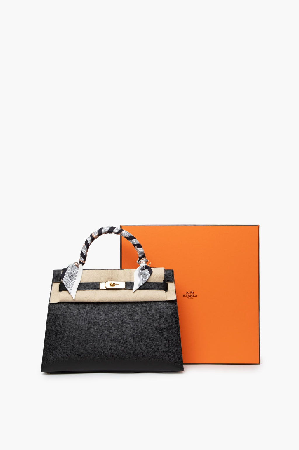 Hermes Kelly 32 Handbag Noir Ardennes with Gold Hardware