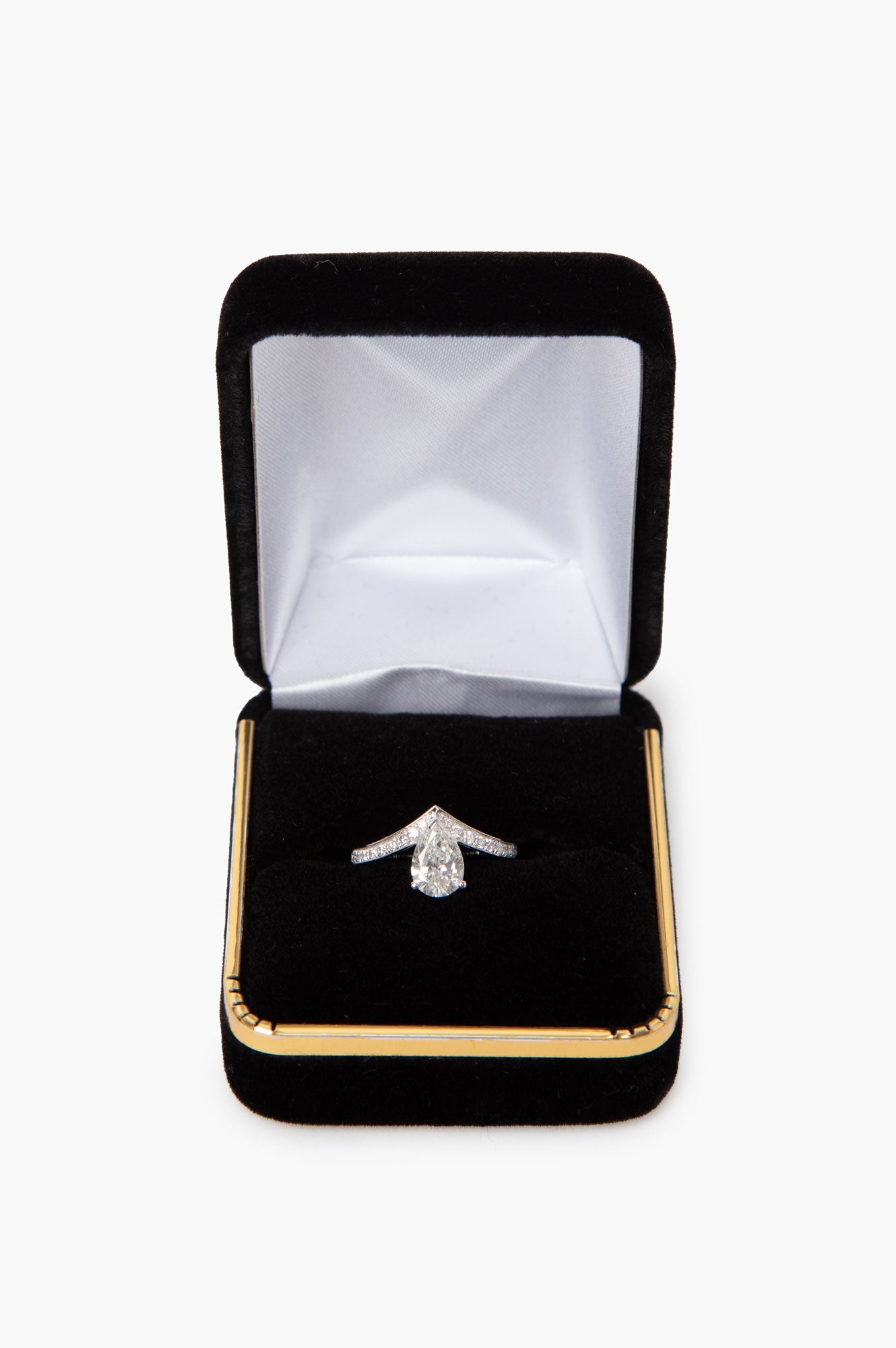 Joséphine Aigrette Wedding White Gold Diamond Ring