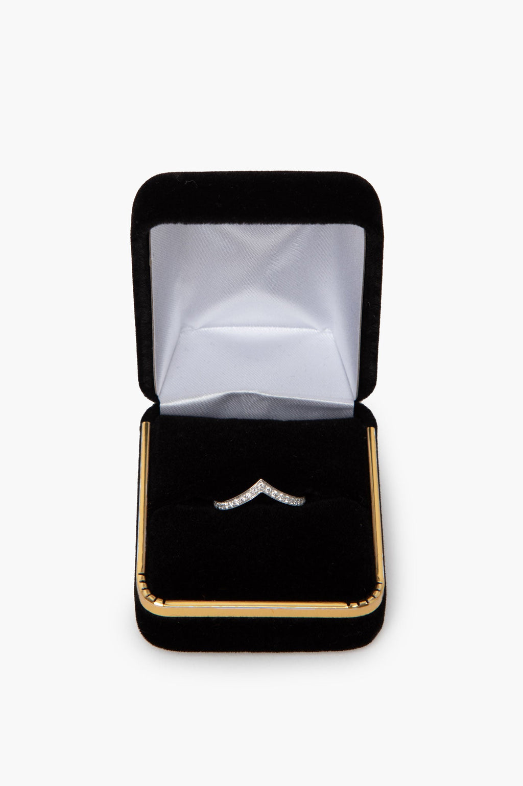 Joséphine Aigrette White Gold Diamond Wedding Band