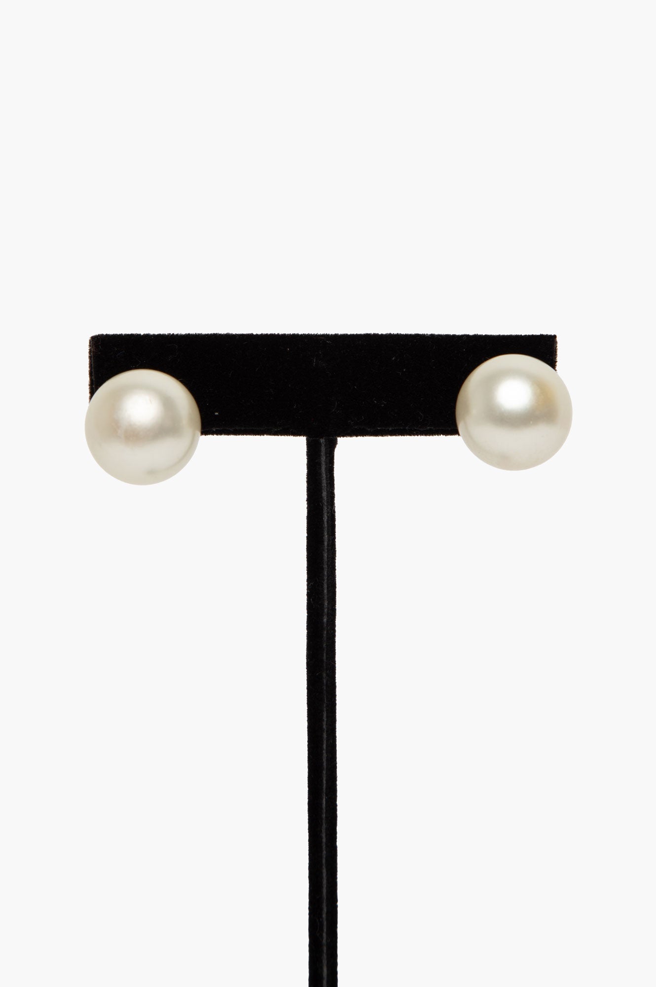 Christian Dior Cream Resin Pearls Tribal Earrings