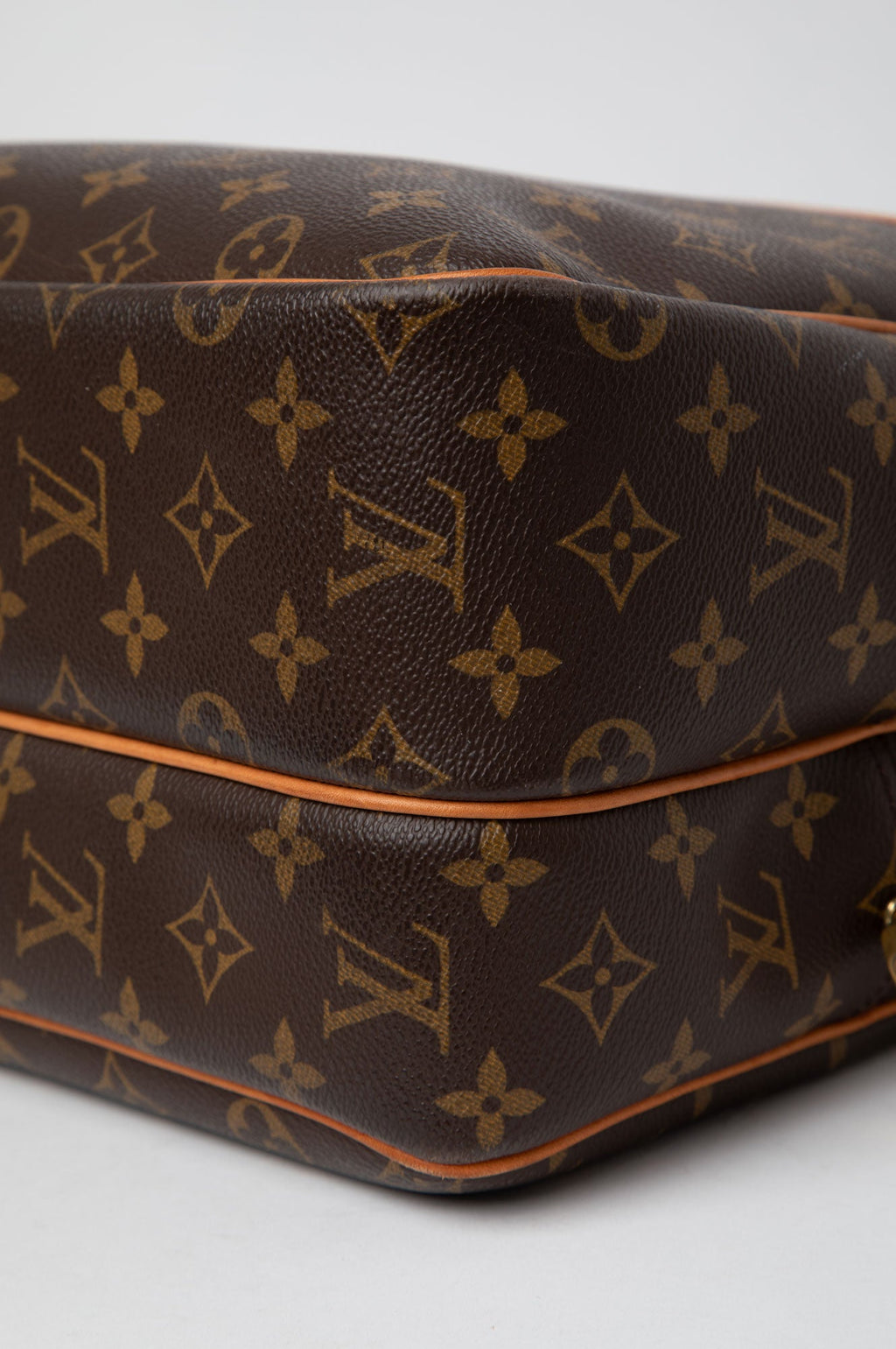 Louis Vuitton Brown Monogram Reporter GM Bag