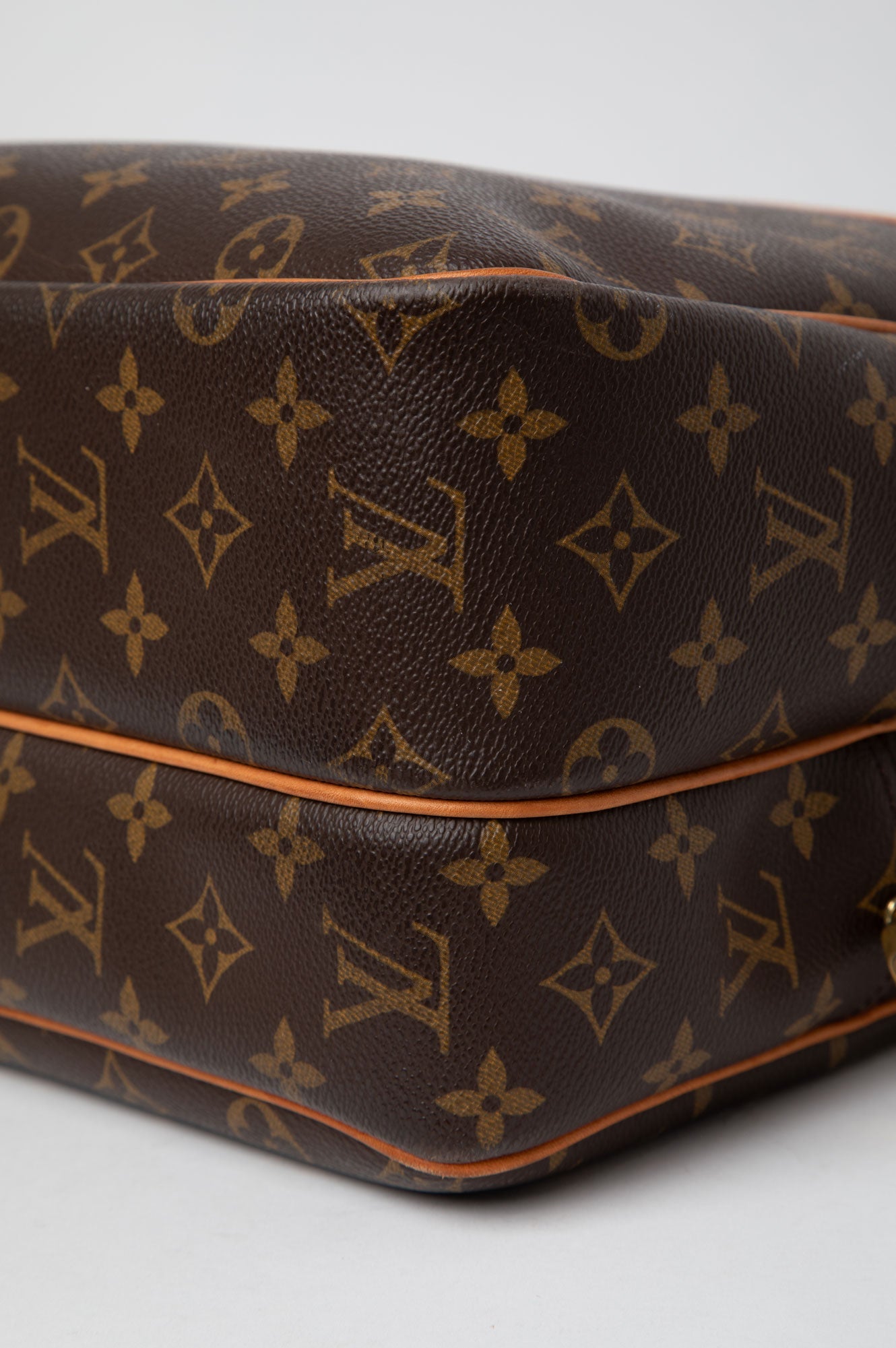 Louis Vuitton Brown Monogram Reporter GM Bag