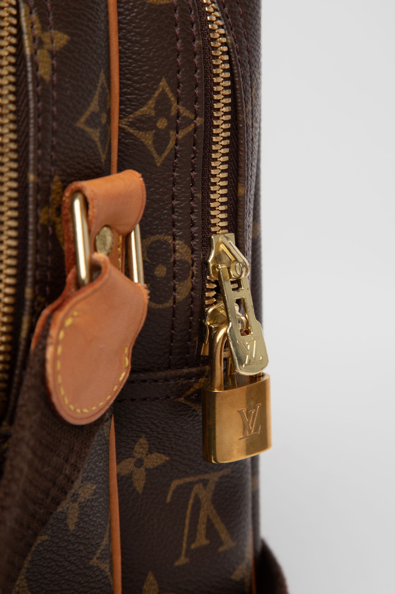 Louis Vuitton Brown Monogram Reporter GM Bag