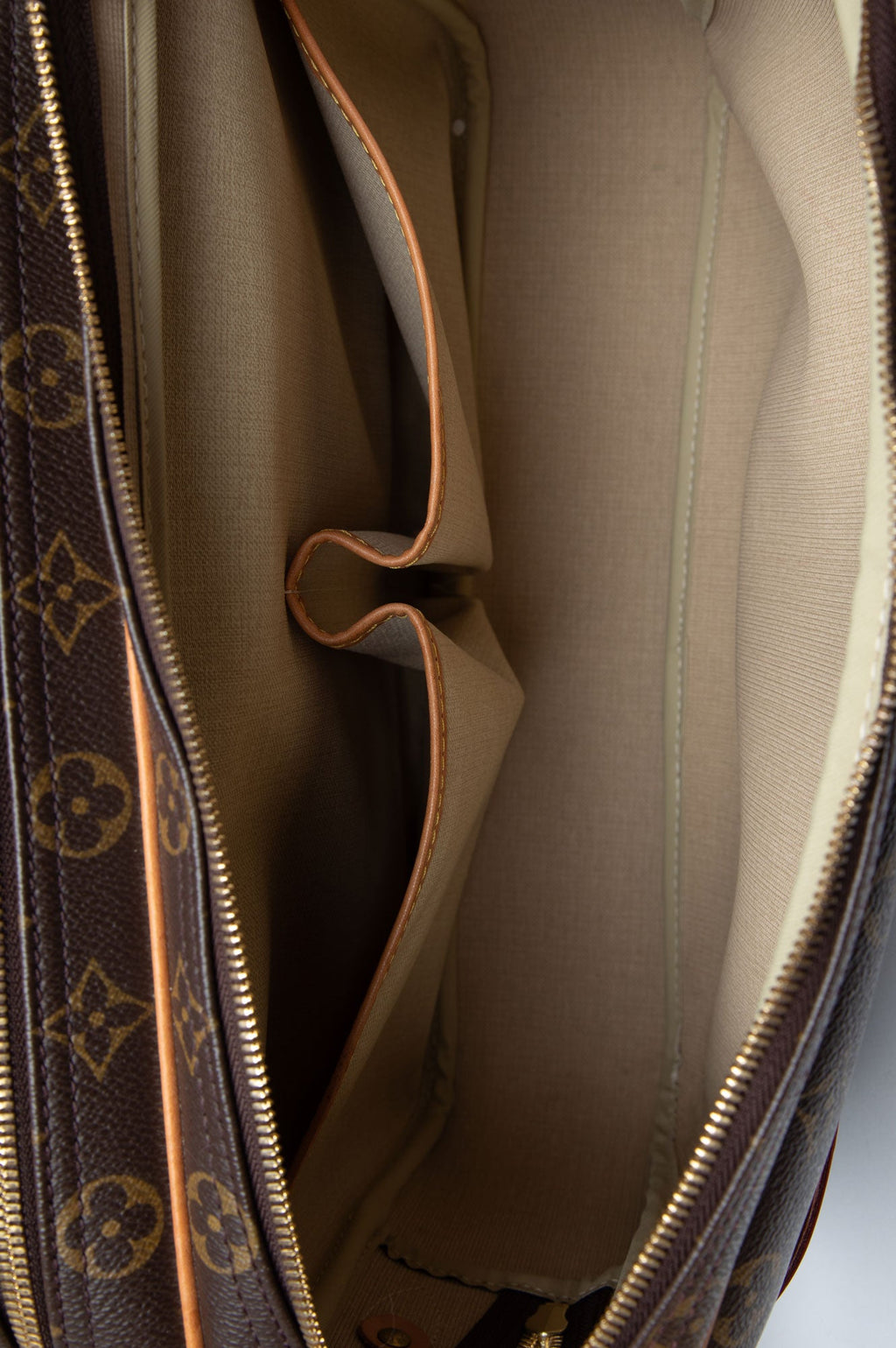 Louis Vuitton Brown Monogram Reporter GM Bag